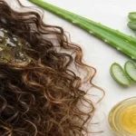 Máscara de babosa caseira para hidratar cabelos danificados e crespos.